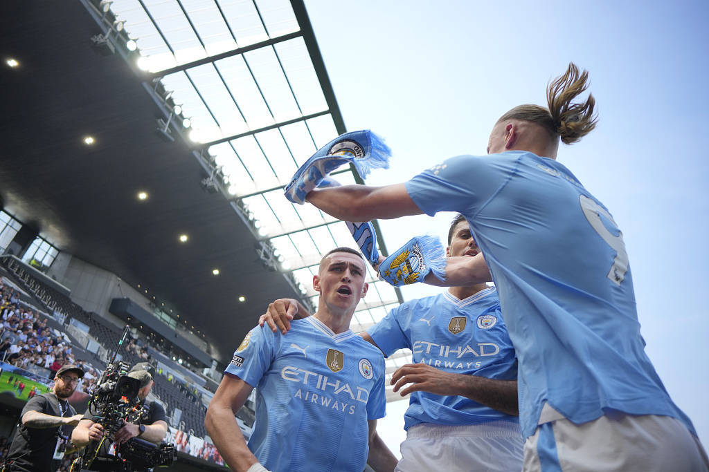 东契奇在阿森纳比赛中赛况扑朔迷离，挺进下一轮引发热议！